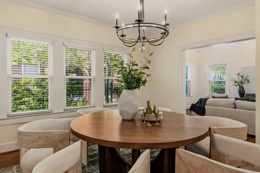 907 Monte Vista Drive, Dallas, TX 75223 907 Monte Vista Drive, Dallas, TX 75223