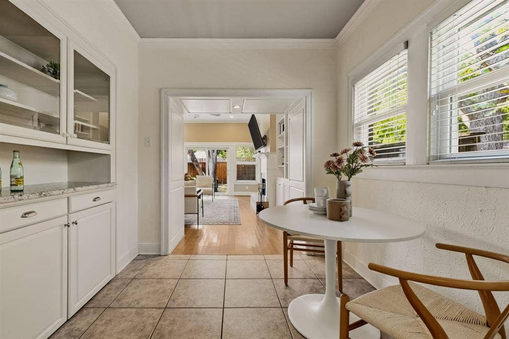 907 Monte Vista Drive, Dallas, TX 75223 907 Monte Vista Drive, Dallas, TX 75223