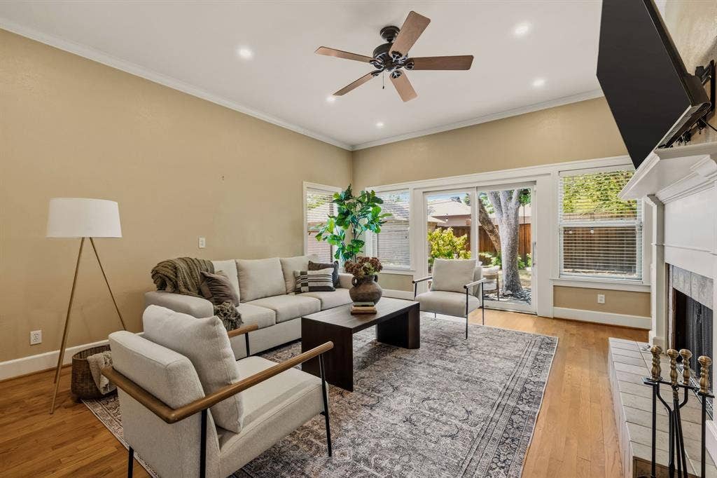 907 Monte Vista Drive, Dallas, TX 75223 907 Monte Vista Drive, Dallas, TX 75223