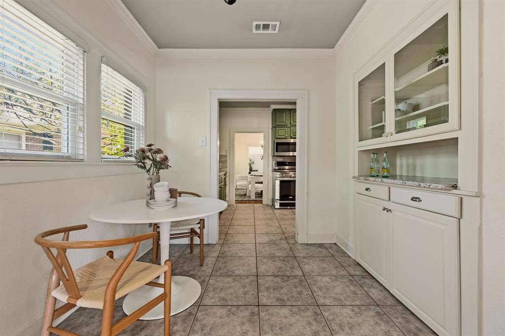 907 Monte Vista Drive, Dallas, TX 75223 907 Monte Vista Drive, Dallas, TX 75223