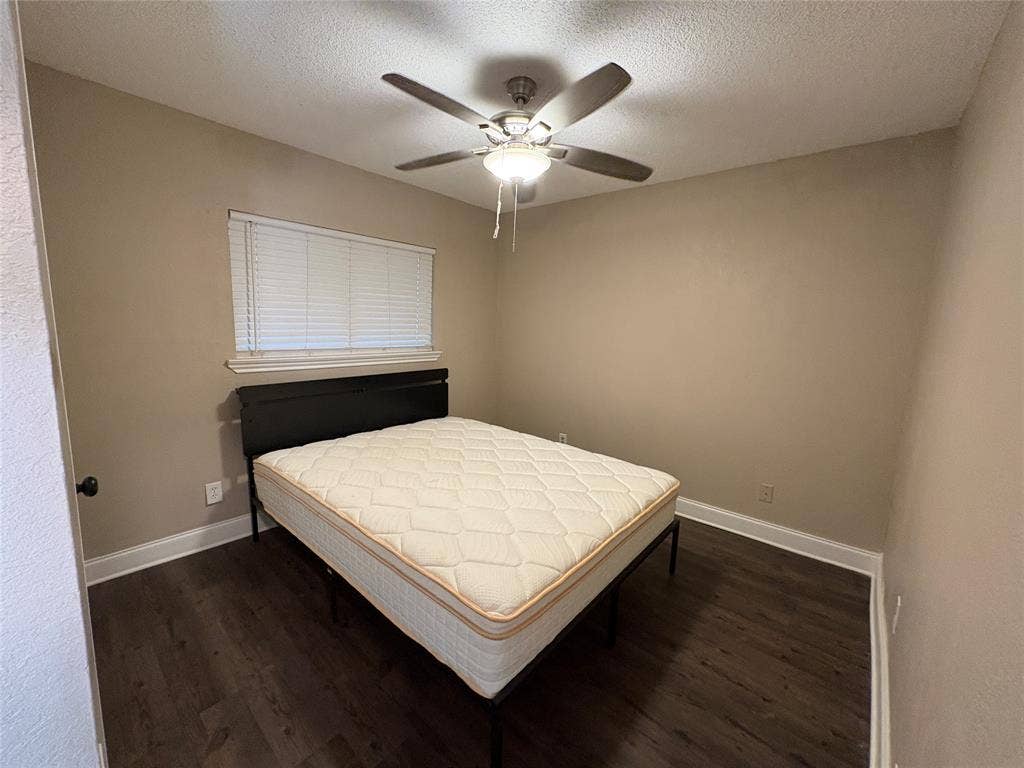 Guest bedroom