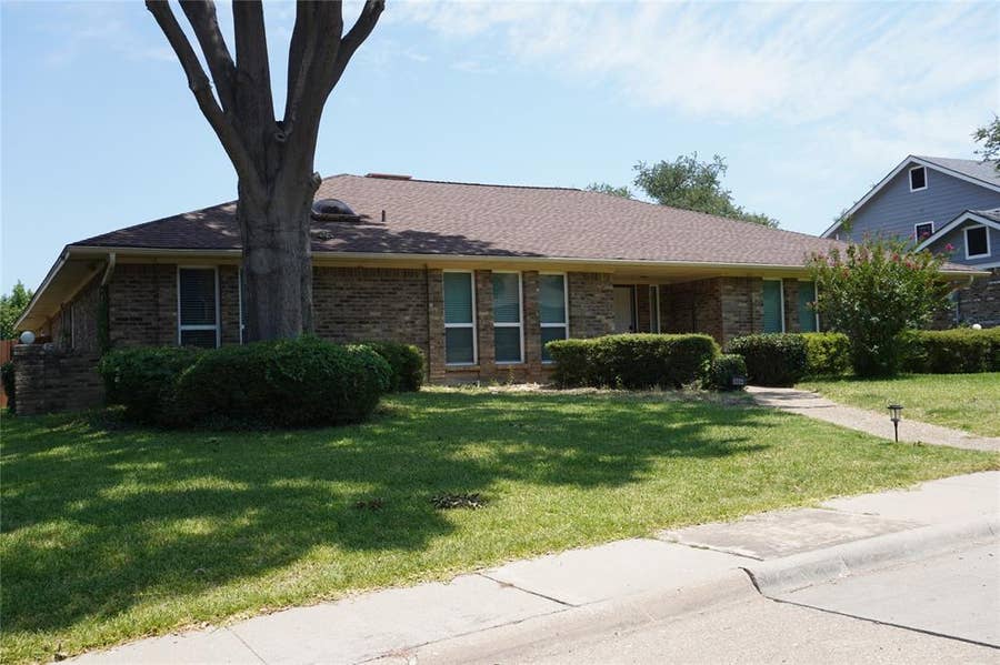Property photo for 2721 Timberleaf Drive, Carrollton, TX
