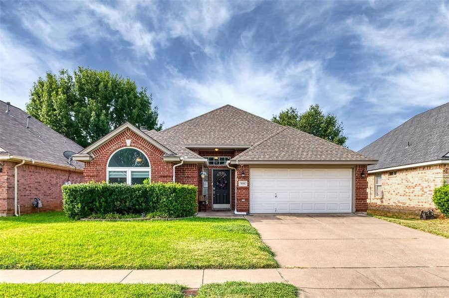 Property photo for 9094 Saranac Trail, Fort Worth, TX