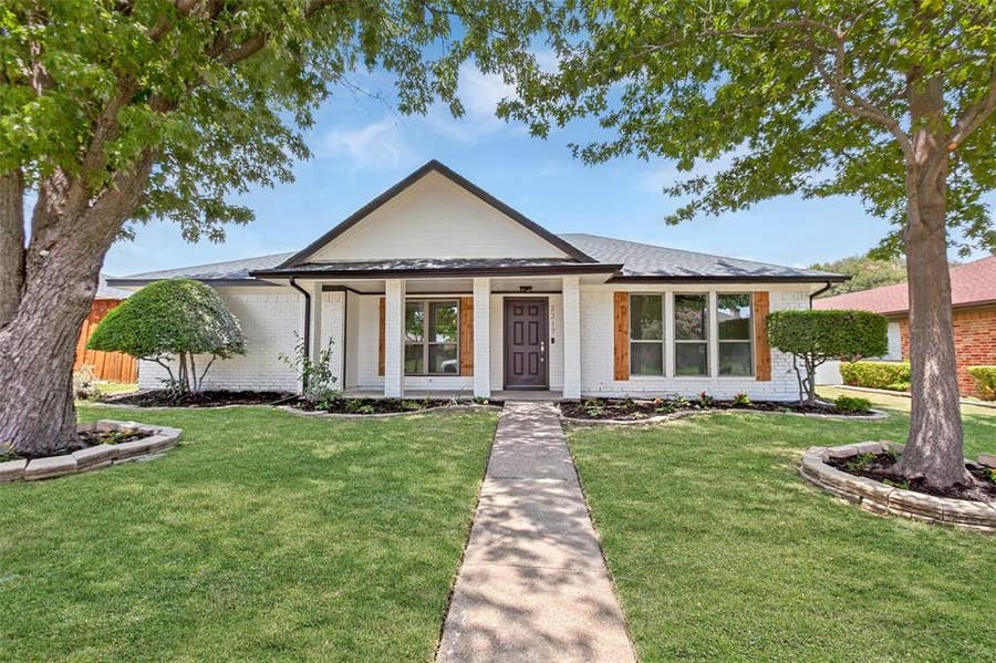 Property photo for 2217 Crystal Creek Lane, Garland, TX
