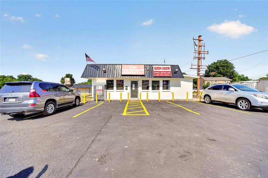 Property photo for 6000 Lt Jg Barnett Road, Fort Worth, TX