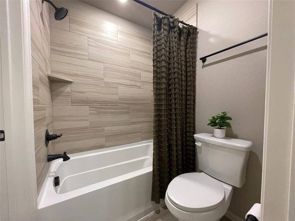 Jack and Jill Bathroom #3, upstairs
