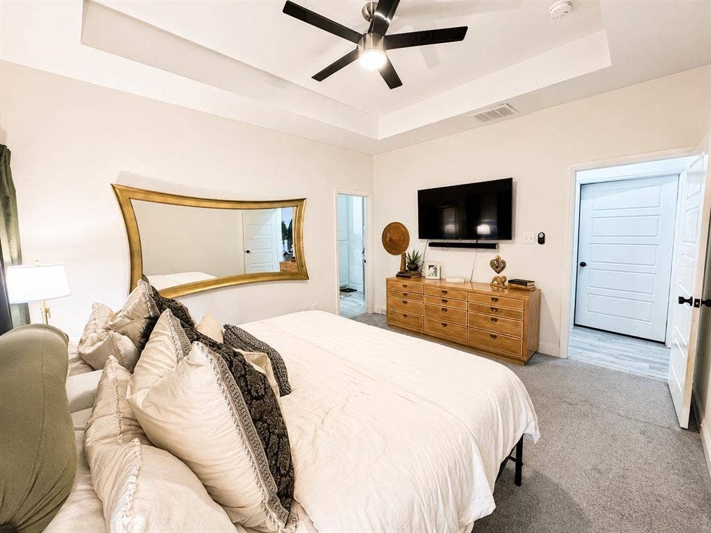 2421 Creek Drive, Granbury, TX 76048 2421 Creek Drive, Granbury, TX 76048