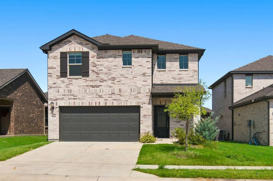 Property photo for 810 Honeydew Lane, Princeton, TX