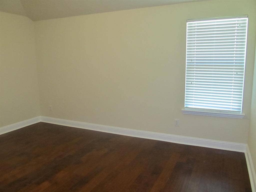 4024 Eric Drive, Heartland, TX 75126