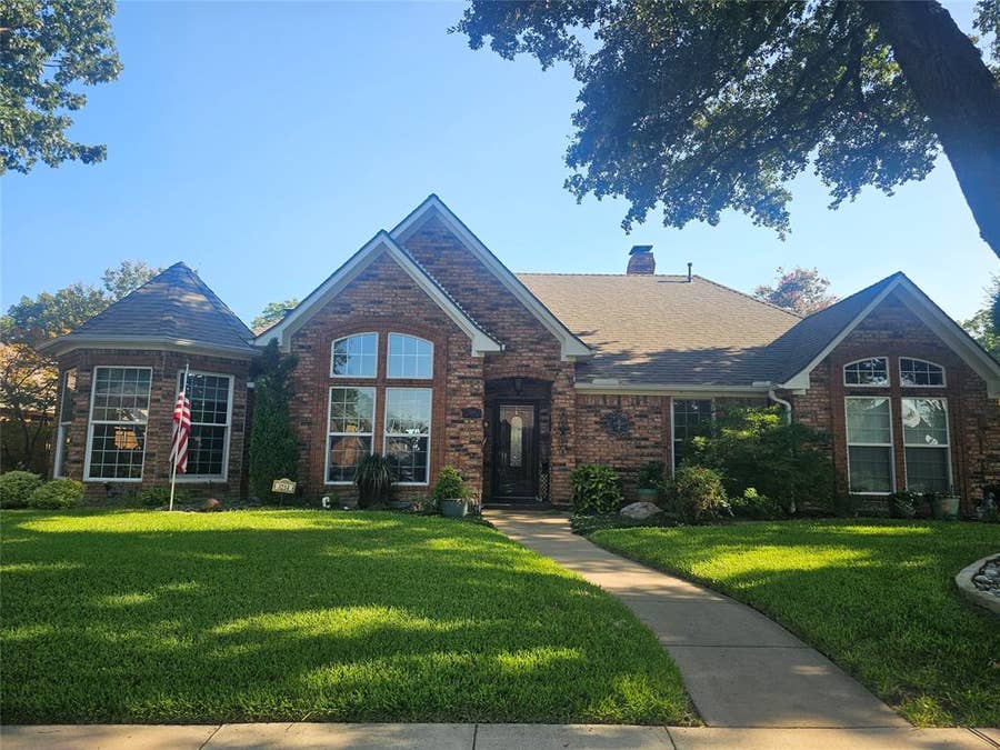 Property photo for 3214 Oak Trail, Rowlett, TX