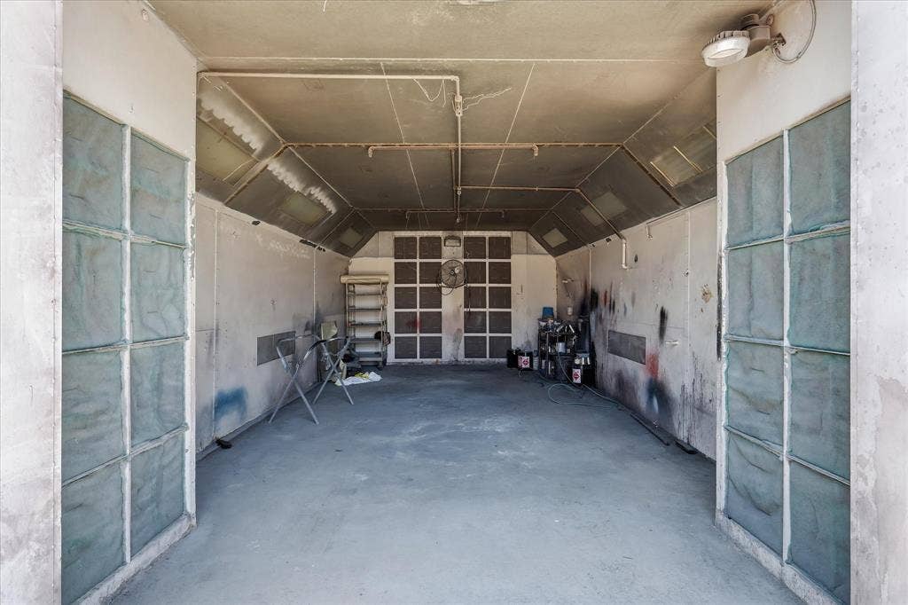 2136 California Crossing Road, Dallas, TX 75220 2136 California Crossing Road, Dallas, TX 75220