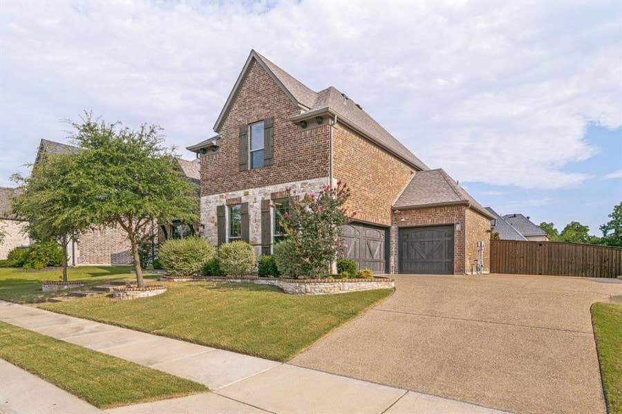 Property photo for 1001 Foxhall Drive, Rockwall, TX