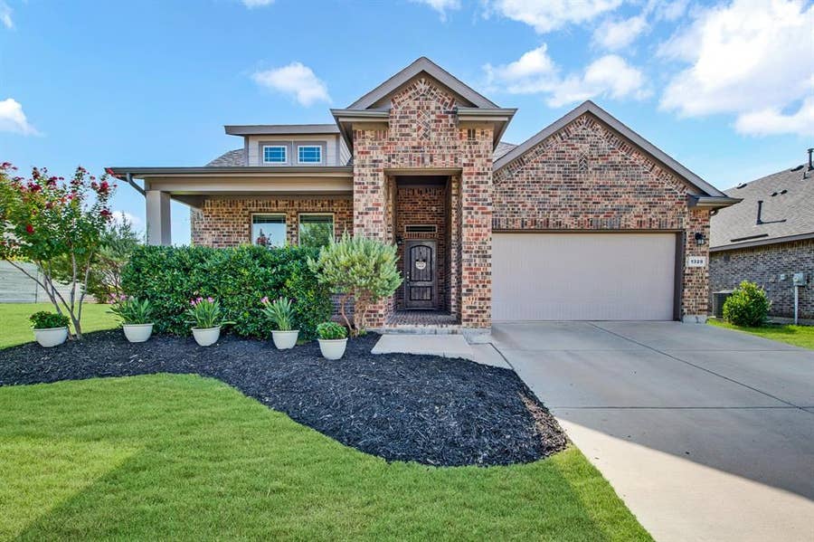 Property photo for 1328 Canary Lane, Argyle, TX