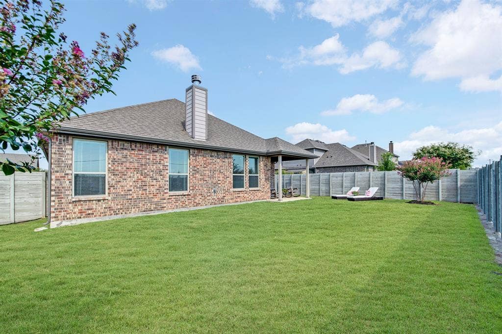 1328 Canary Lane, Argyle, TX 76226