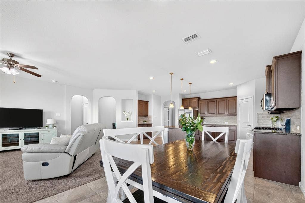 1328 Canary Lane, Argyle, TX 76226