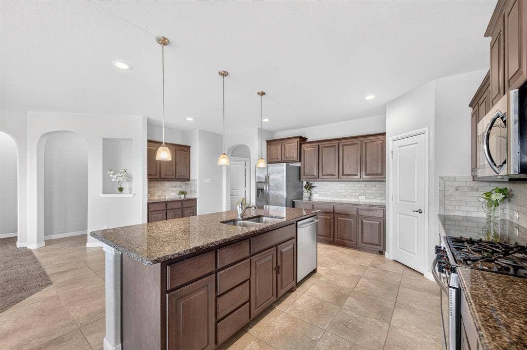1328 Canary Lane, Argyle, TX 76226