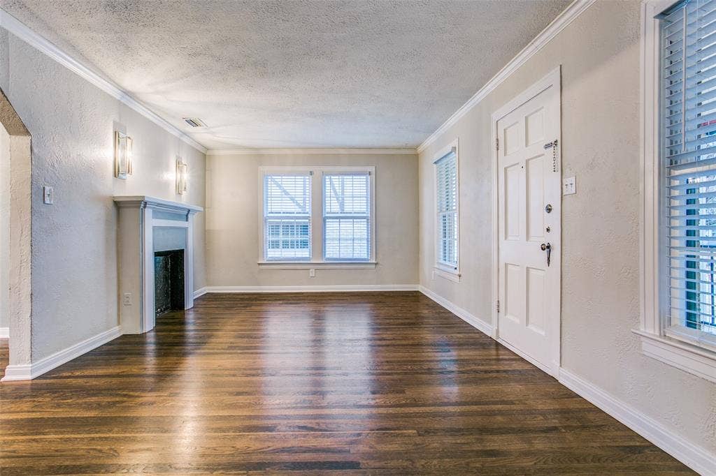 715 Newell Avenue, Dallas, TX 75223 715 Newell Avenue, Dallas, TX 75223
