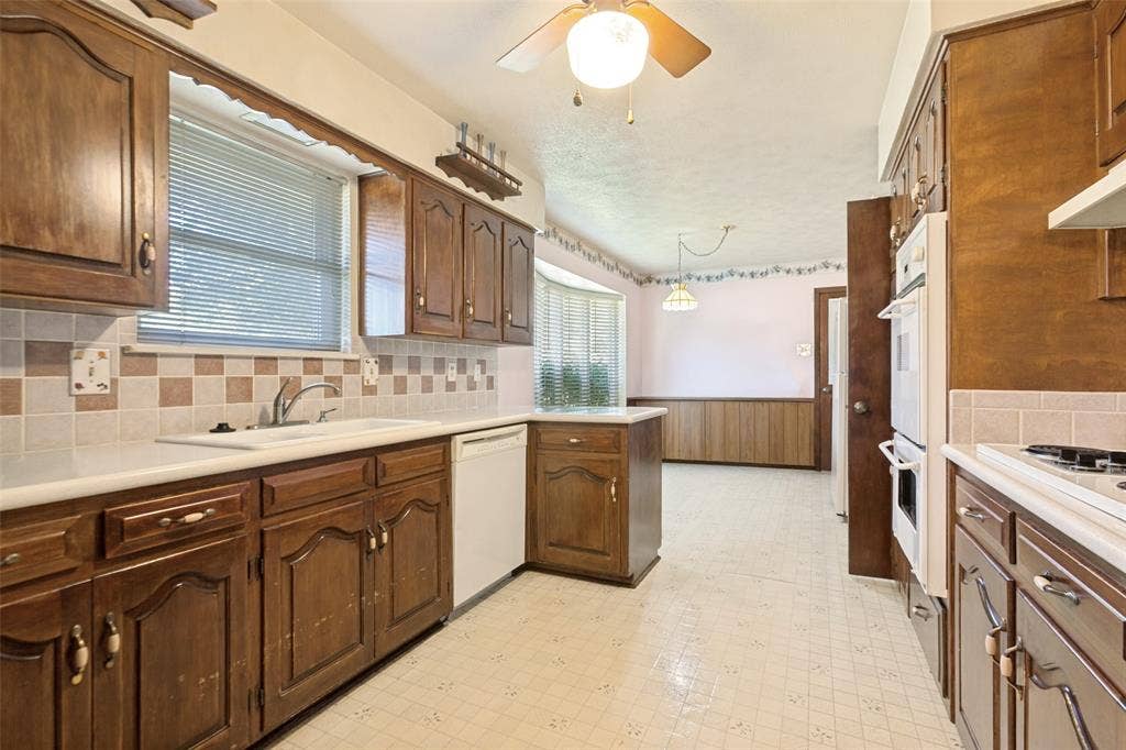 4091 Killion Drive, Dallas, TX 75229 4091 Killion Drive, Dallas, TX 75229