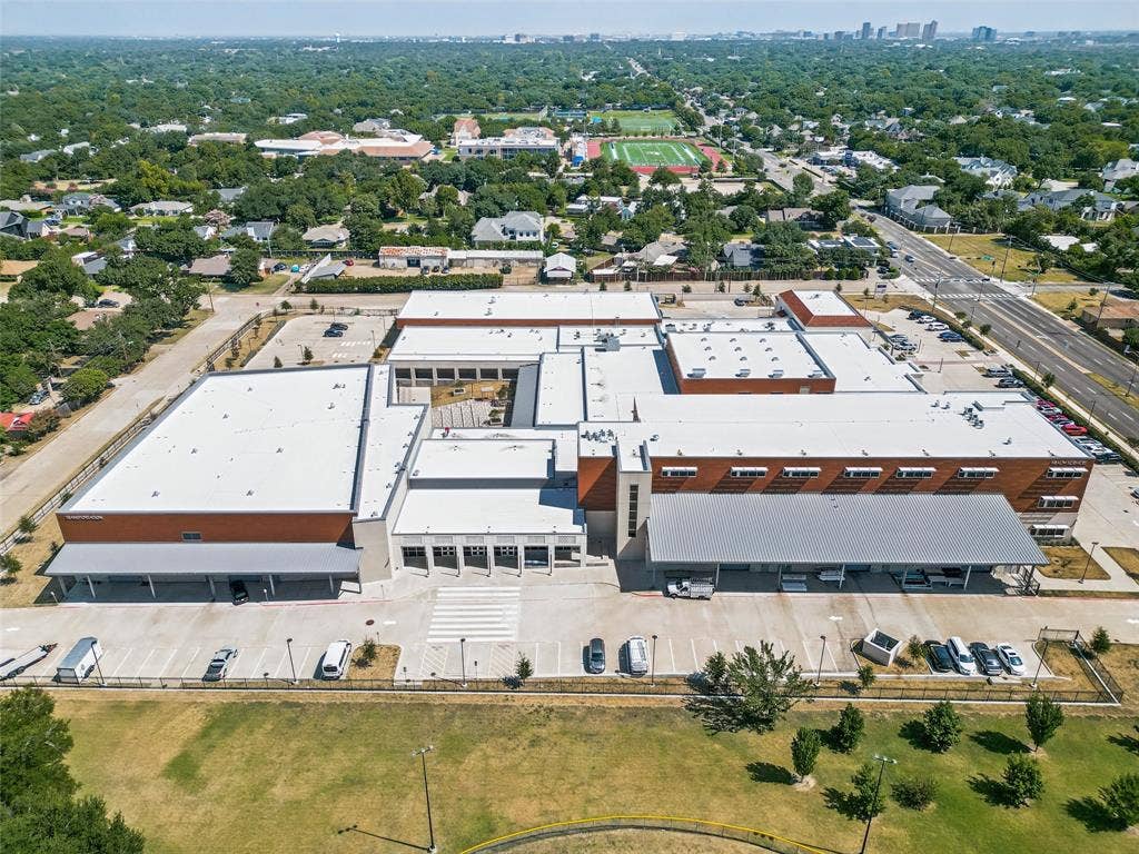 4091 Killion Drive, Dallas, TX 75229 4091 Killion Drive, Dallas, TX 75229