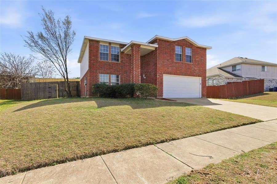 Property photo for 1422 Mill Branch Drive, Garland, TX
