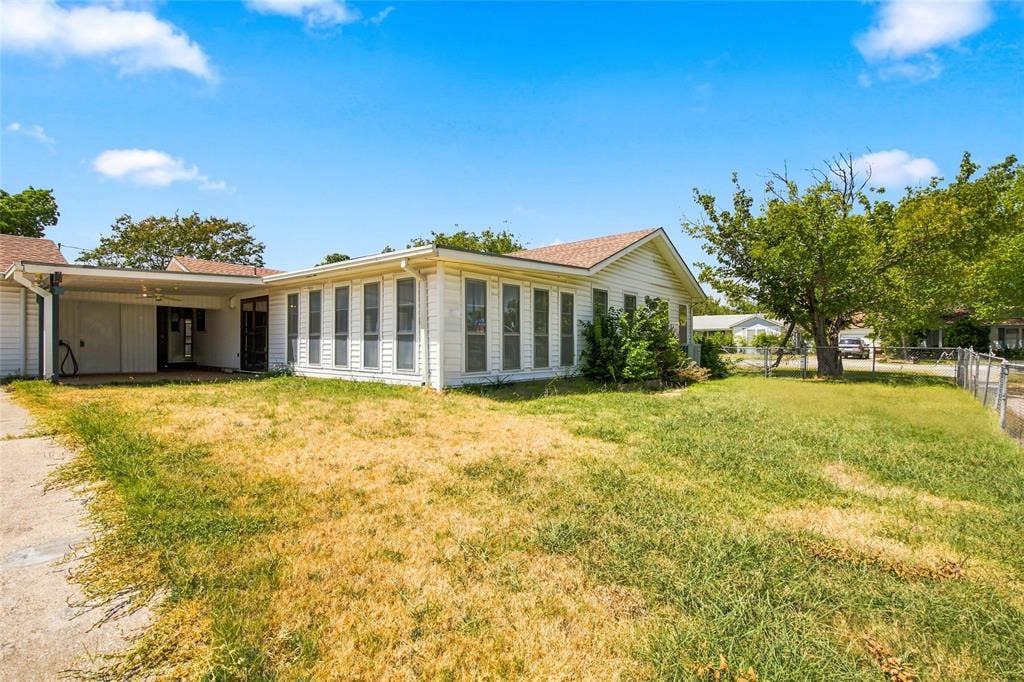 5130 Vicki Street, Haltom City, TX 76117 5130 Vicki Street, Haltom City, TX 76117