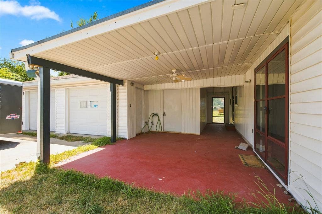 5130 Vicki Street, Haltom City, TX 76117 5130 Vicki Street, Haltom City, TX 76117
