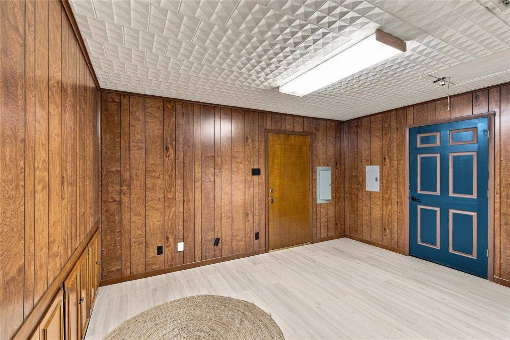 5130 Vicki Street, Haltom City, TX 76117 5130 Vicki Street, Haltom City, TX 76117