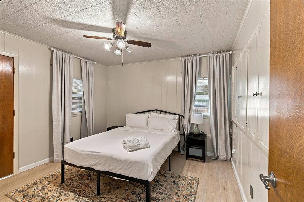 5130 Vicki Street, Haltom City, TX 76117 5130 Vicki Street, Haltom City, TX 76117
