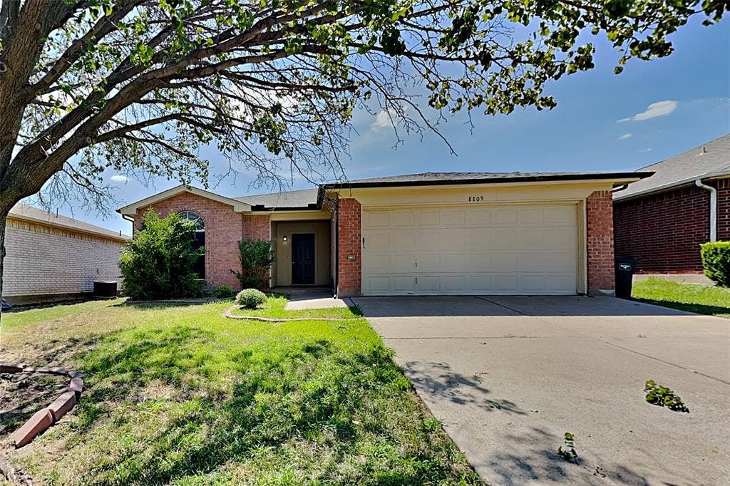 8809 Limestone Drive, Fort Worth, TX 76244 8809 Limestone Drive, Fort Worth, TX 76244