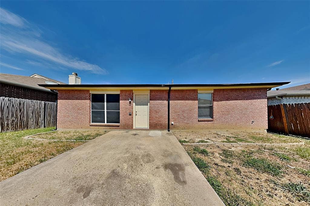8809 Limestone Drive, Fort Worth, TX 76244 8809 Limestone Drive, Fort Worth, TX 76244