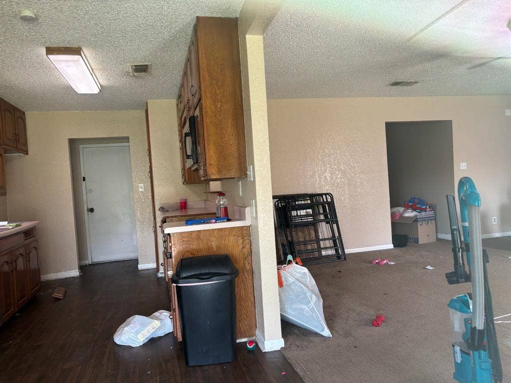 308 Hickorywood Street, Azle, TX 76020 308 Hickorywood Street, Azle, TX 76020