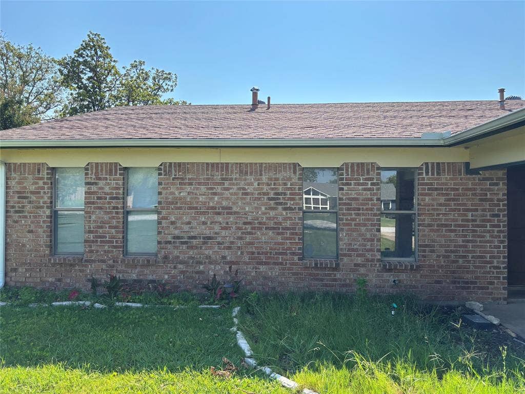 308 Hickorywood Street, Azle, TX 76020 308 Hickorywood Street, Azle, TX 76020