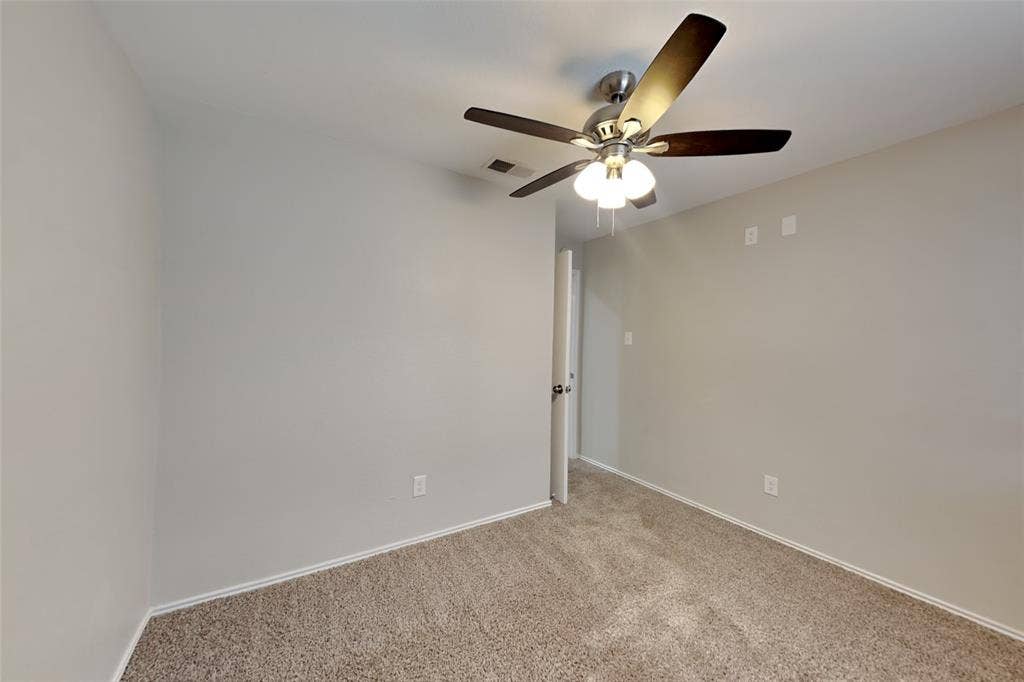 909 Sandhurst Drive, Plano, TX 75025 909 Sandhurst Drive, Plano, TX 75025