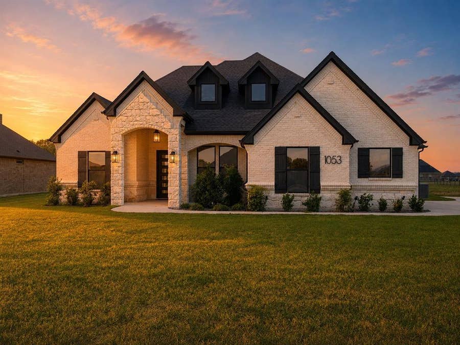 Property photo for 1053 Uplift Drive, Weatherford, TX