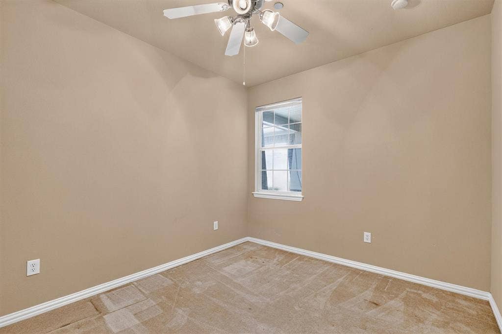 2833 Mott Street, Plano, TX 75025 2833 Mott Street, Plano, TX 75025