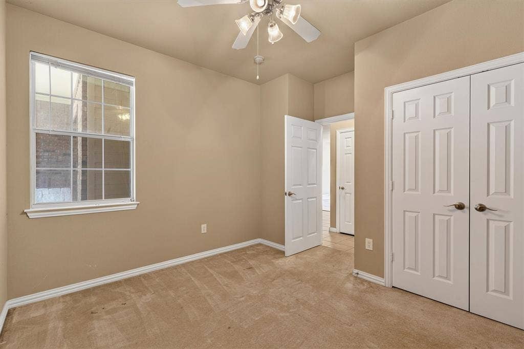 2833 Mott Street, Plano, TX 75025 2833 Mott Street, Plano, TX 75025