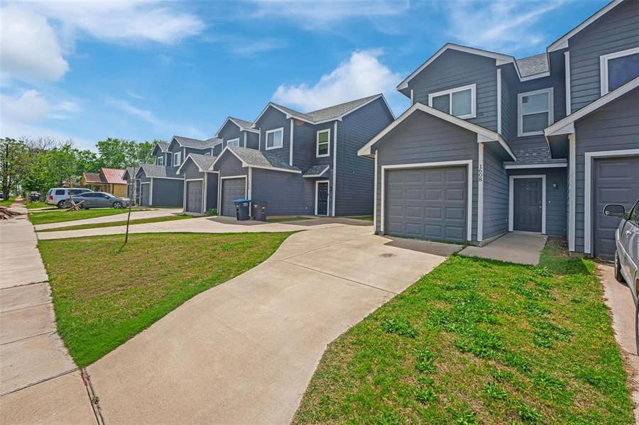 Property photo for 1608 Ash Crescent Street, Fort Worth, TX