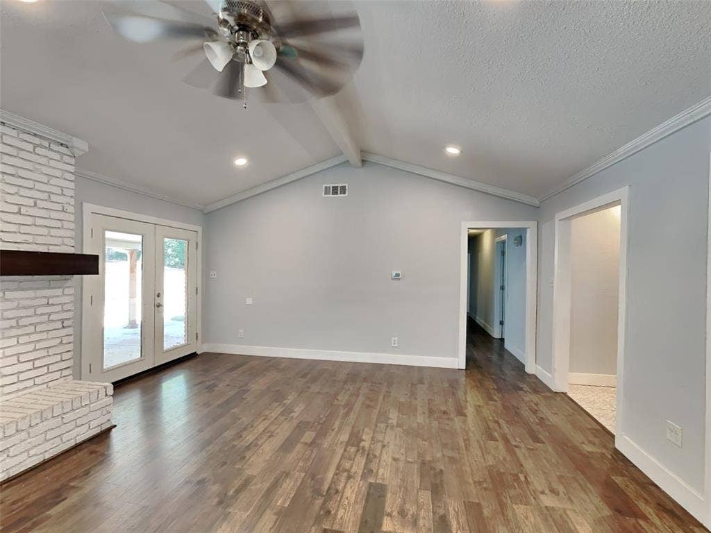 3704 Astoria Drive, Arlington, TX 76013
