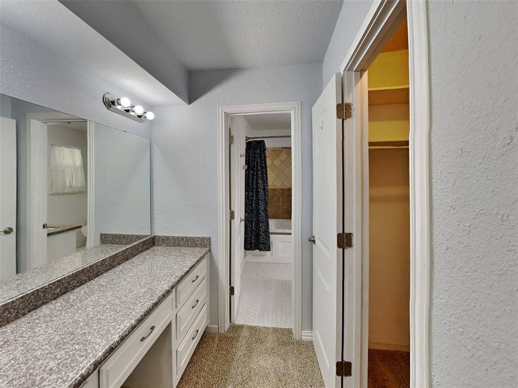 3704 Astoria Drive, Arlington, TX 76013