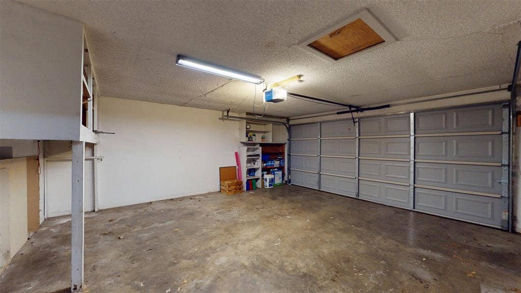 113 E Avenue C, Waxahachie, TX 75165 113 E Avenue C, Waxahachie, TX 75165