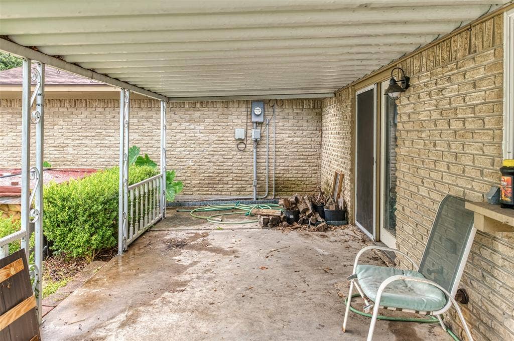 113 E Avenue C, Waxahachie, TX 75165 113 E Avenue C, Waxahachie, TX 75165