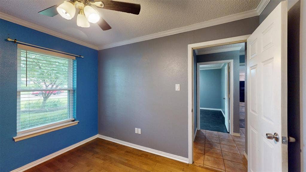 113 E Avenue C, Waxahachie, TX 75165 113 E Avenue C, Waxahachie, TX 75165