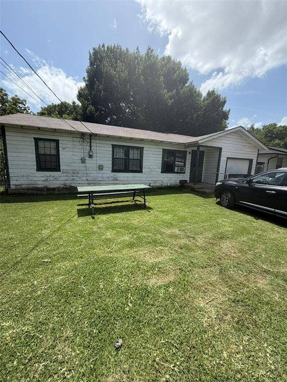 Property photo for 4145 Daniel Lane, Lancaster, TX