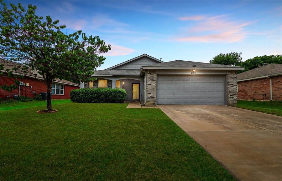 Property photo for 2205 Lookout Lane, Denton, TX
