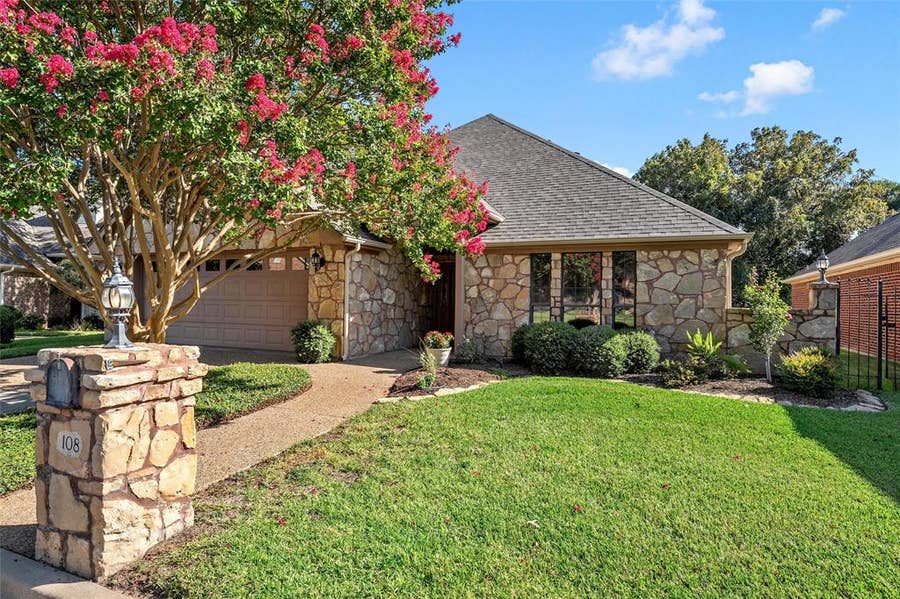 Property photo for 108 Landsborough Drive, Waco, TX