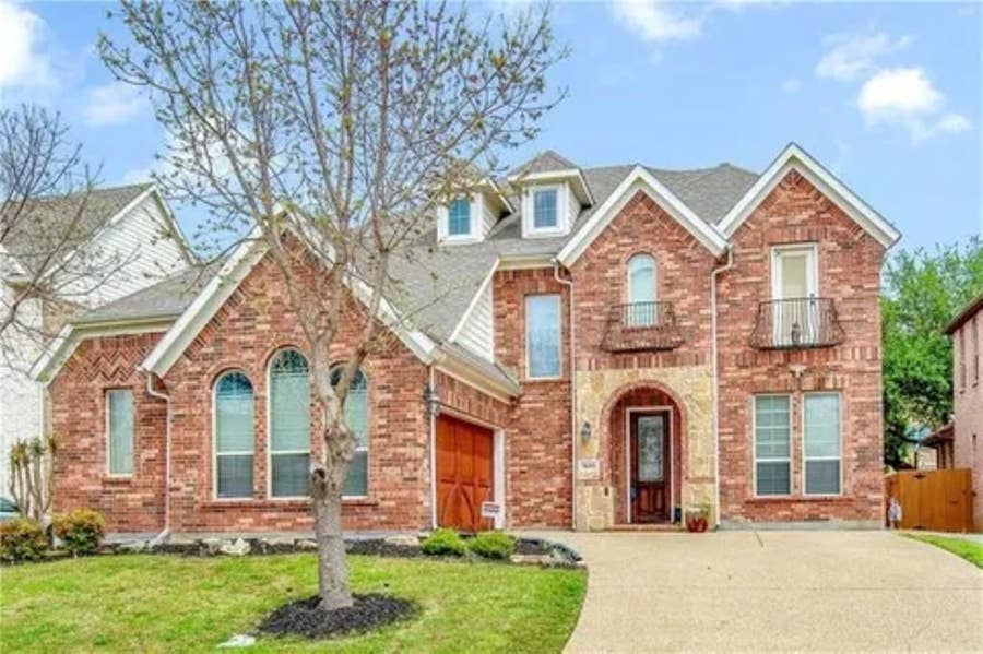 Property photo for 909 Araf Avenue, Richardson, TX