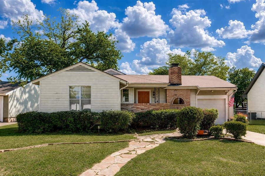 Property photo for 2140 Montalba Avenue, Dallas, TX