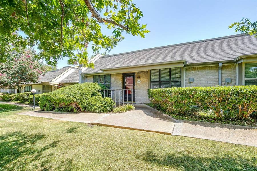 Property photo for 13845 Leinsper Green Street, Dallas, TX