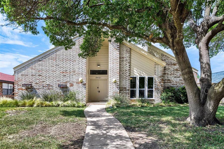 Property photo for 3421 Cross Bend Road, Plano, TX