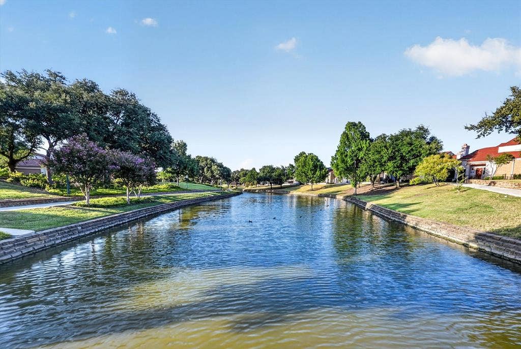 631 Mission Circle, Irving, TX 75063 631 Mission Circle, Irving, TX 75063